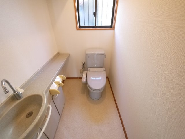 山武市殿台　中古戸建のトイレ|内装リフォーム済み令和8年9月　3LDK 駐車2台 スーパーカスミ徒歩約24分 閑静な分譲地内