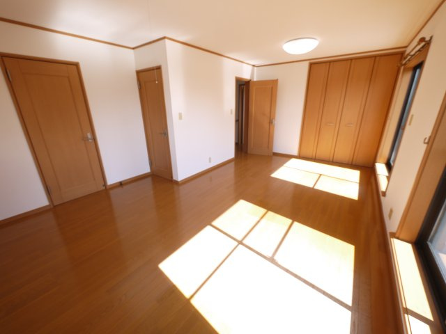 山武市殿台　中古戸建の居間・リビング|内装リフォーム済み令和8年9月　3LDK 駐車2台 スーパーカスミ徒歩約24分 閑静な分譲地内