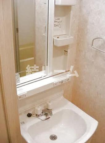 北区東十条５丁目の賃貸マンションの洗面所