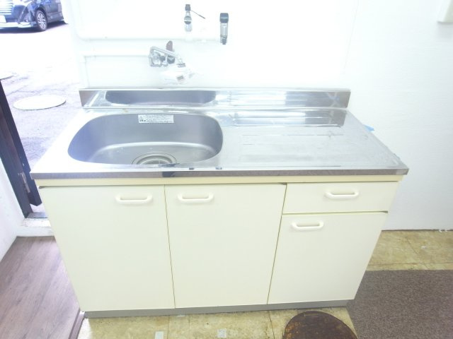 尼崎市南塚口町６丁目の店舗事務所