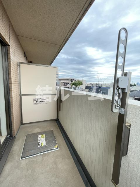 板橋区小茂根１丁目の賃貸マンションのバルコニー