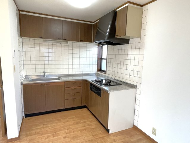 長生村水口1084戸建のキッチン