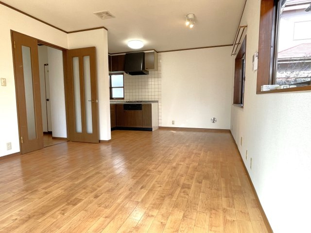 長生村水口1084戸建の居間・リビング