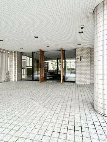 パーク・ハイム新町三丁目のエントランス|落ち着いたエントランスです