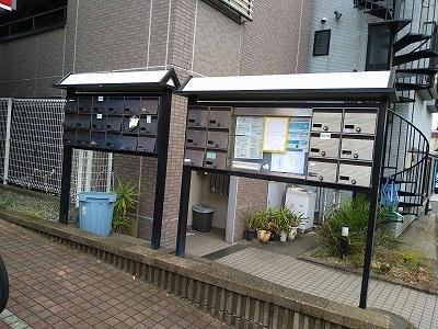 【エントランス】 | レオパレスＡＮＮＥＸ新川崎 | 集合ポスト