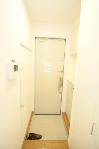 ポレール日吉の玄関