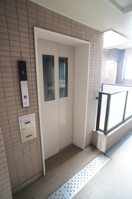 グランコート蘇我のその他共用部分|エレベーターもございます☆
