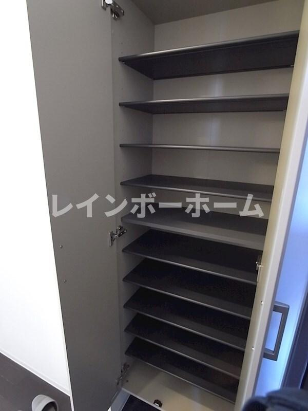 エスポワール鎌ヶ谷 の玄関|ゆったりとした玄関です