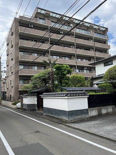 ライオンズマンション北六番丁の外観