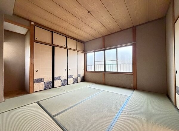 天白区福池町戸建の寝室