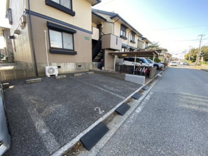 【駐車場】