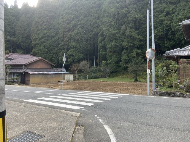 多可郡多可町加美区清水の前面道路含む現地写真|前面道路含む現地写真です