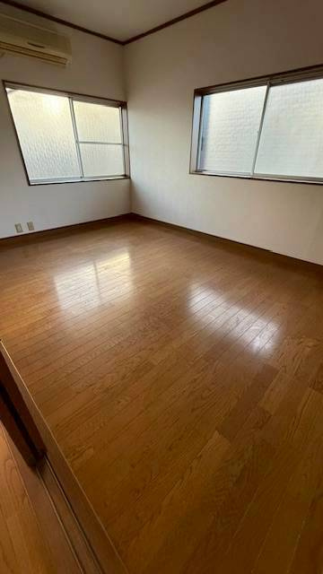 大塚アパートの洋室