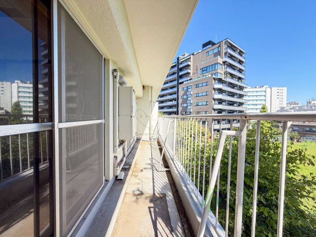日商岩井恵比寿マンションのバルコニー