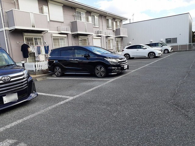 キャメルハウスＡの駐車場