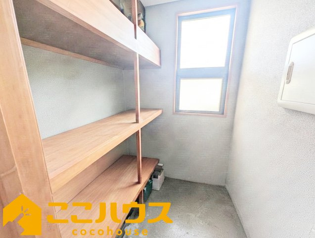 うるま市大田　RC造中古戸建て　米軍賃貸の収納