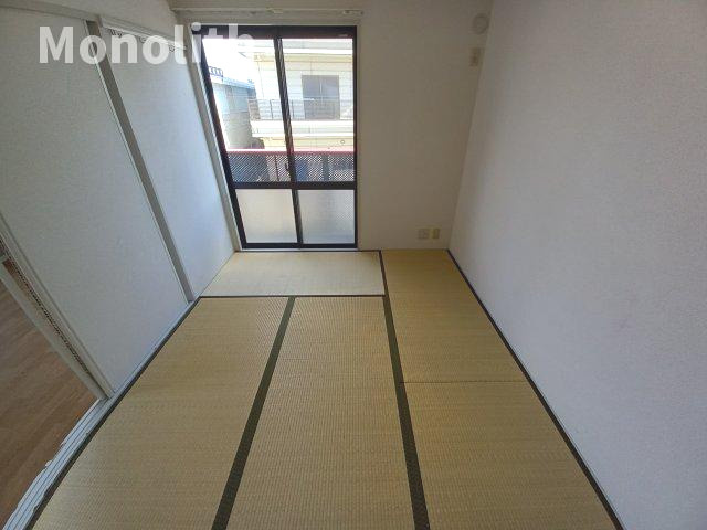ハイツ花のこみちA棟の和室