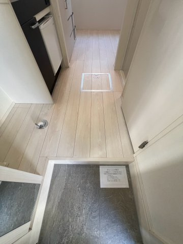 プレジール新江古田の玄関