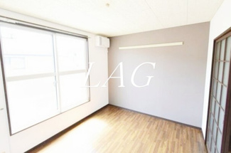 【居間・リビング】 | アレイ古淵２番館 | 洋室のお部屋です。