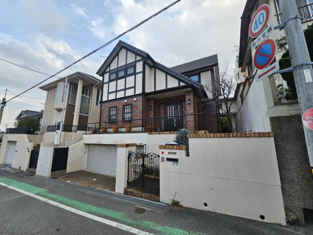 木津山町貸家の外観