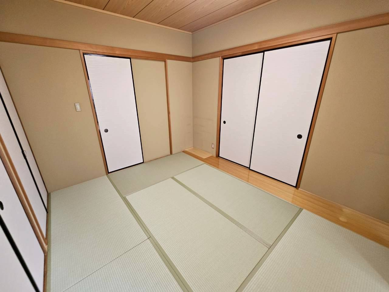 木津山町貸家の和室