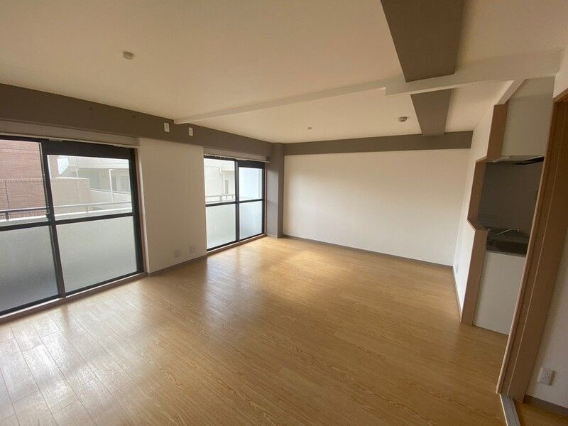 アルンハイム芦屋の居間・リビング