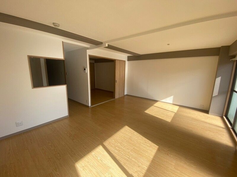 アルンハイム芦屋の居間・リビング