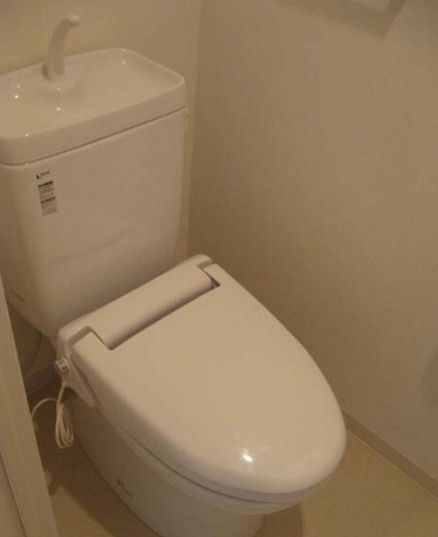 コンフォリア東池袋EASTのトイレ