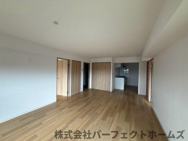 【居間・リビング】の画像