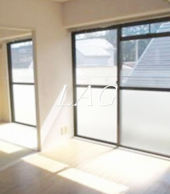【居間・リビング】 | メゾン貝塚 | 洋室のお部屋です。