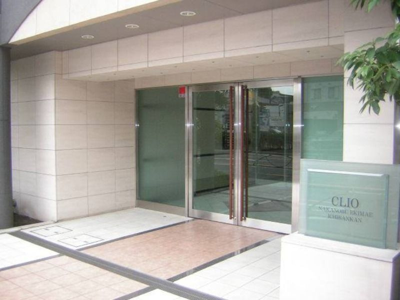 クリオ中延駅前壱番館のエントランス