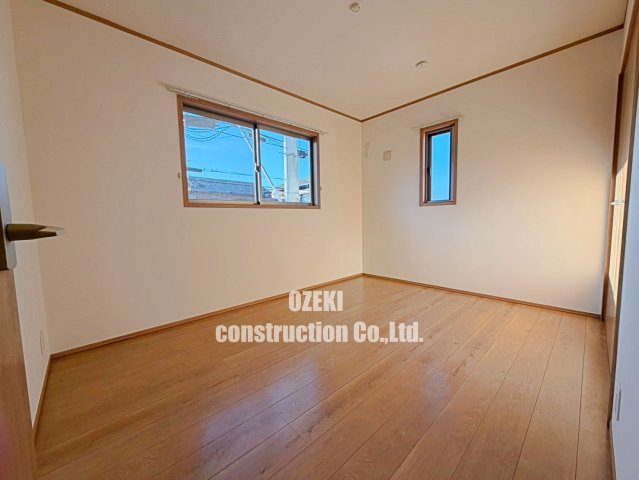 越谷市テラスハウスの寝室
