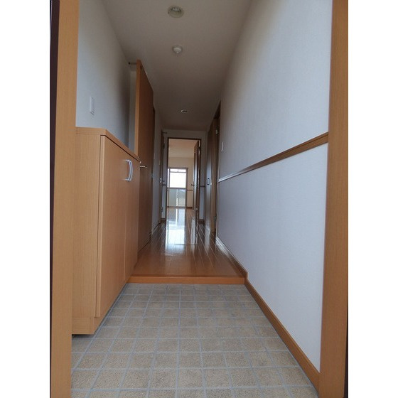 熊本市中央区国府本町の賃貸マンションの玄関