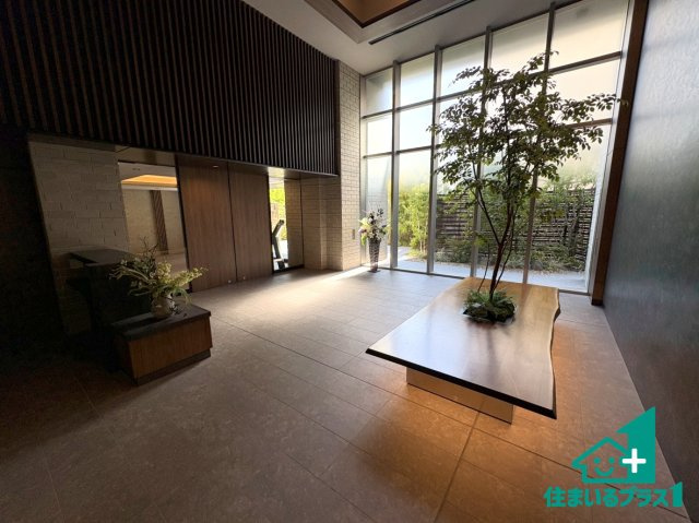 ファインレジデンス枚方香里園町■中古マンションのエントランス