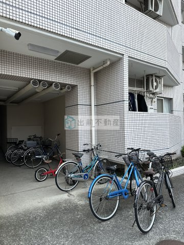 豊島区長崎５丁目の賃貸マンションの駐車場