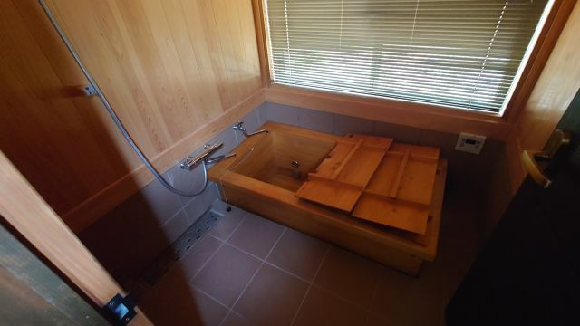 湯布院町塚原の浴室
