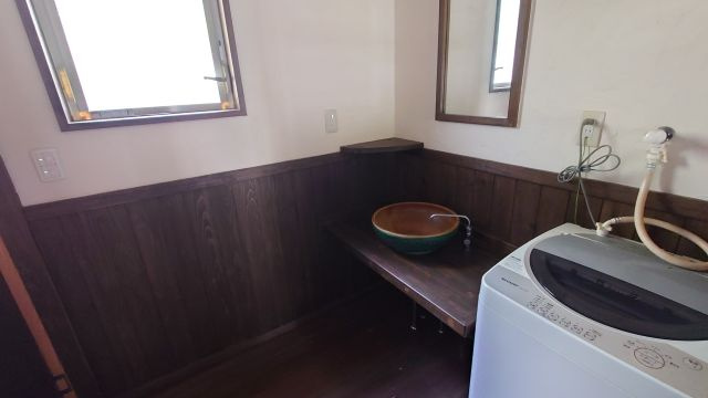 湯布院町塚原の洗面所