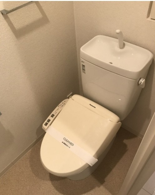 コンフォリア東池袋EASTのトイレ