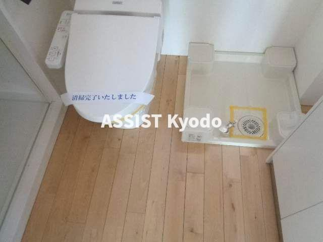 世田谷区三軒茶屋２丁目の賃貸マンションのトイレ