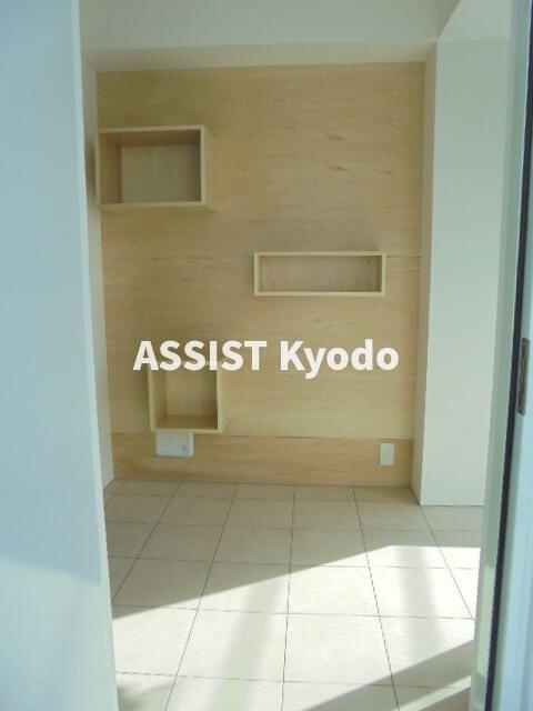 世田谷区三軒茶屋２丁目の賃貸マンションの玄関