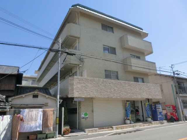 パレスタジオの外観