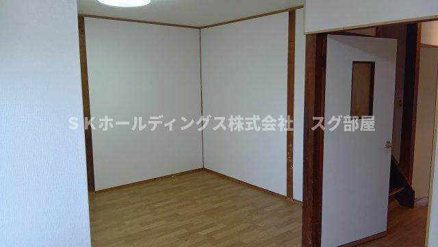 綾部市宮代町明知戸建て住宅の居間・リビング