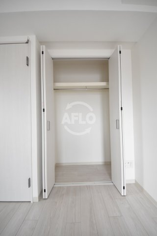 フォーリアライズ南堀江ヴィータの収納|フォーリアライズ南堀江ヴィータ　クローゼット