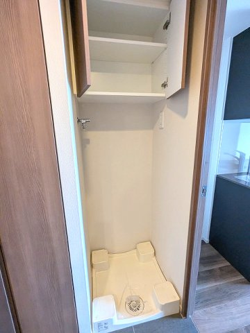 The Parkhabio上野御徒町の設備|排水口のお手入れし易い様に手前中央に配置し足高の防水パンです