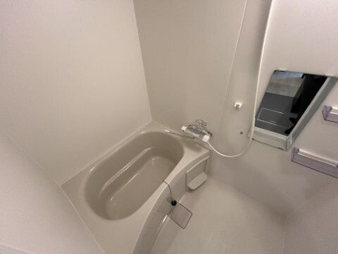 ジーメゾン市原五井の浴室
