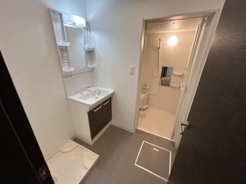 ジーメゾン市原五井の独立洗面台