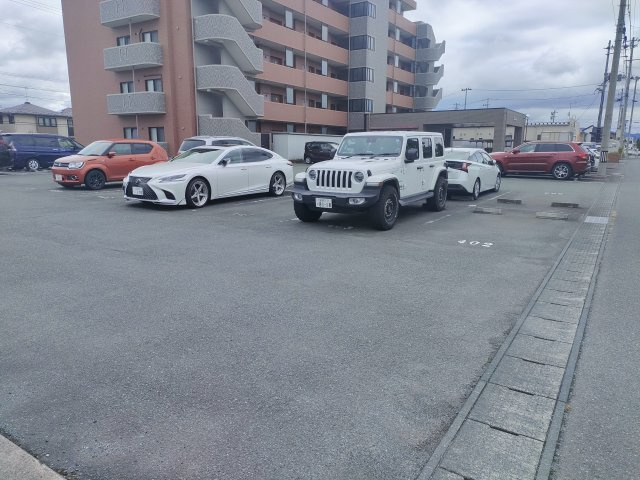 アビタシオンみなみの駐車場