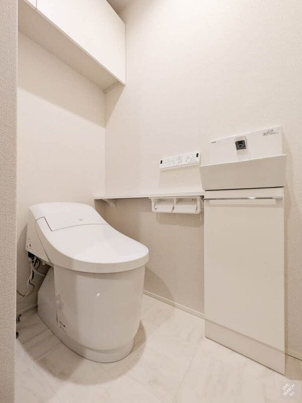 アンムート戸越公園のトイレ|落ち着いた色調のトイレです