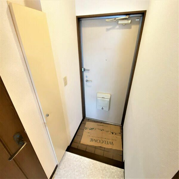 藤沢市遠藤の賃貸マンションの玄関