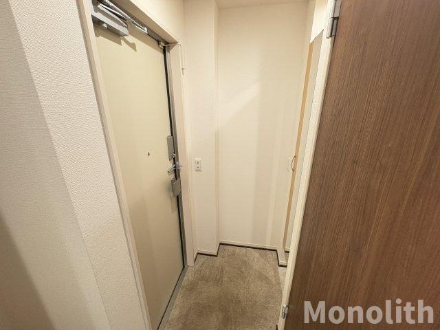 ノア・パークくさべ B棟の玄関
